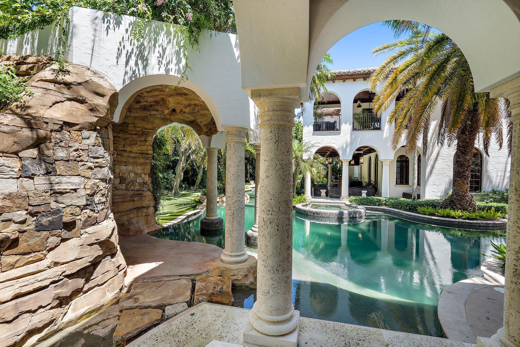 BEARS CLUB - Residential