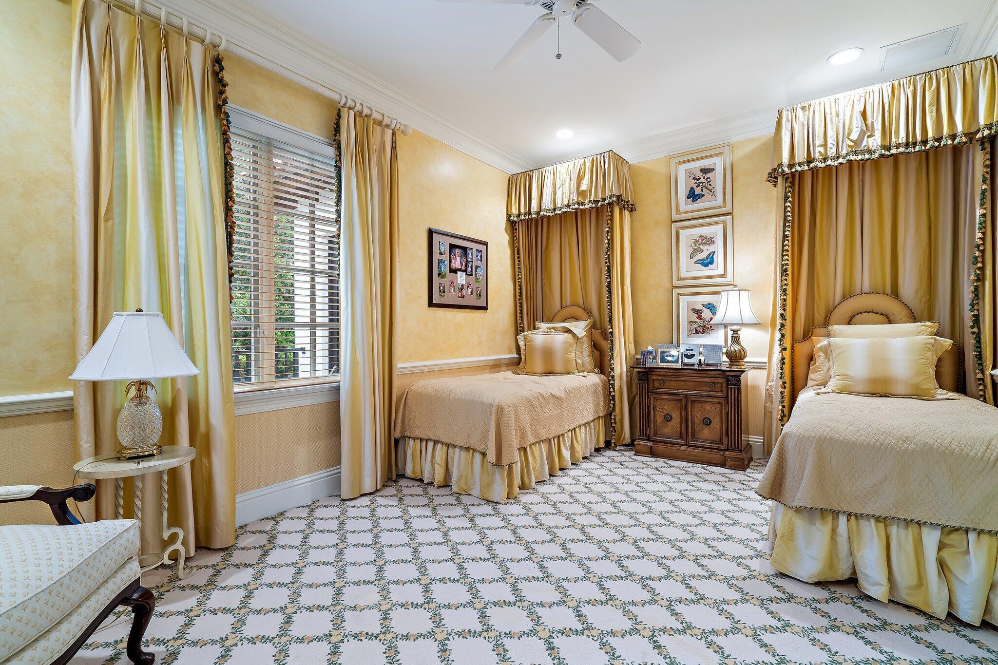 BEARS CLUB - Residential