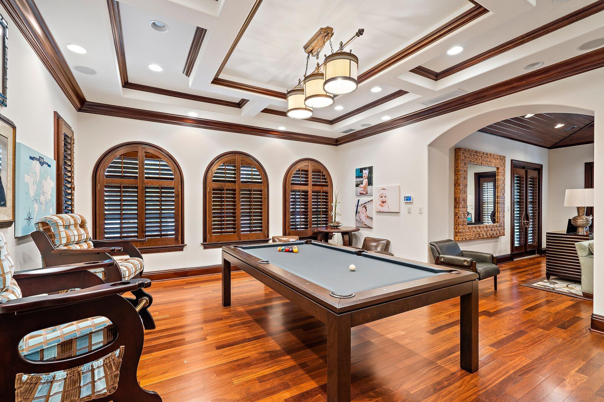 BEARS CLUB - Residential