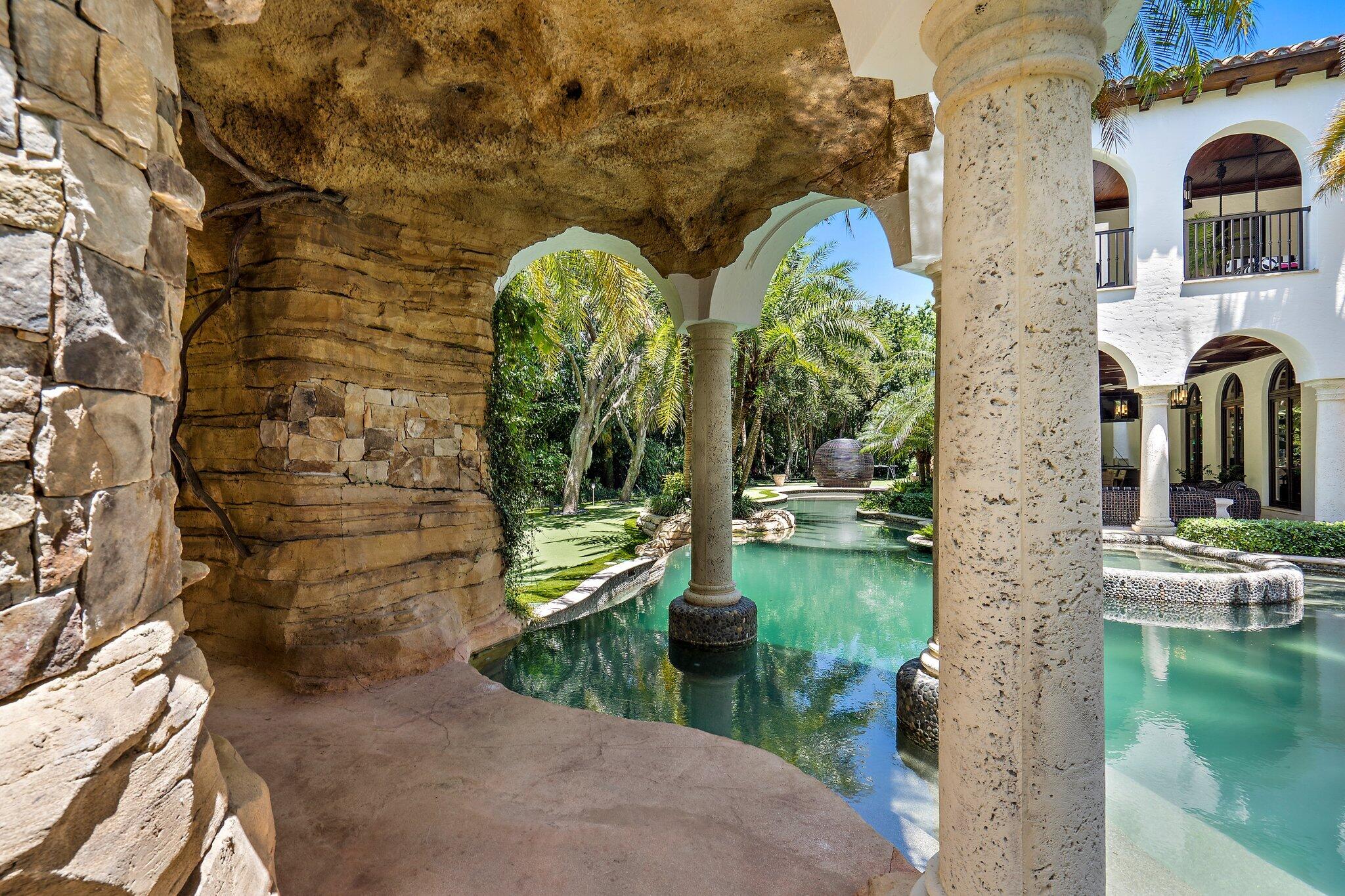 BEARS CLUB - Residential