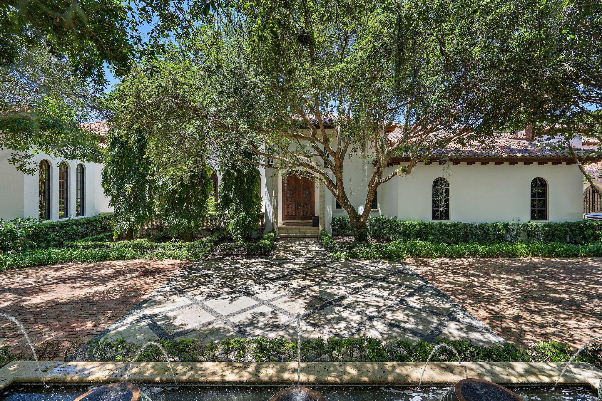 BEARS CLUB - Residential