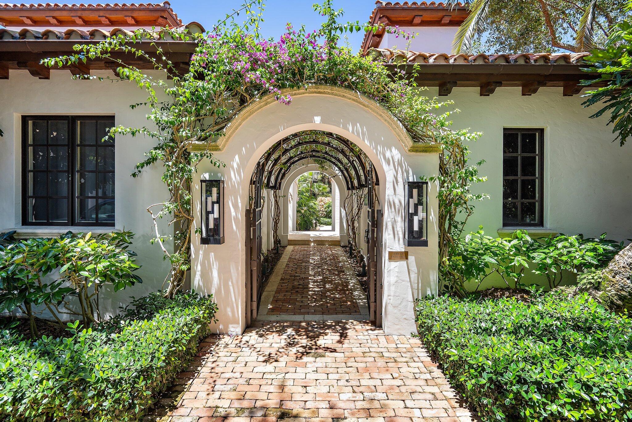 BEARS CLUB - Residential