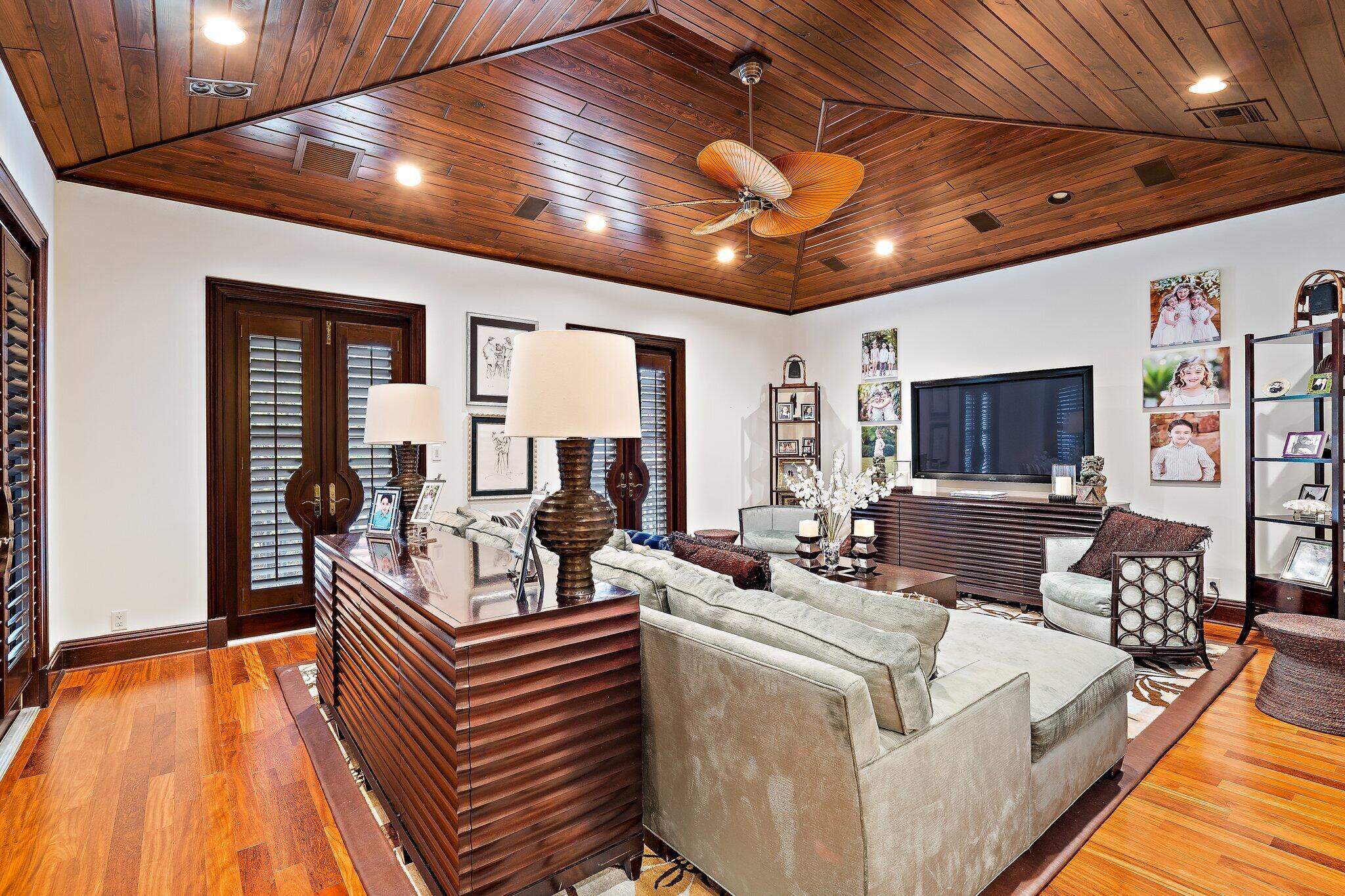 BEARS CLUB - Residential