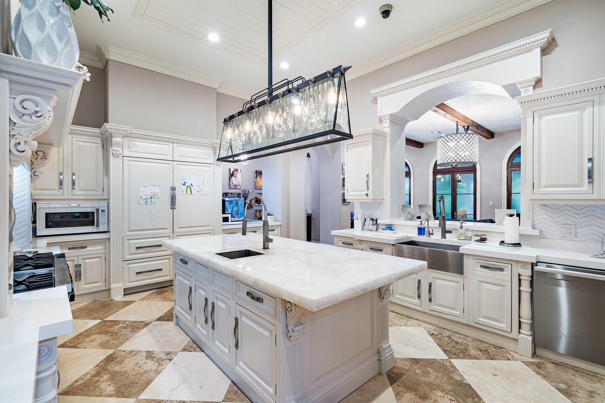 BEARS CLUB - Residential