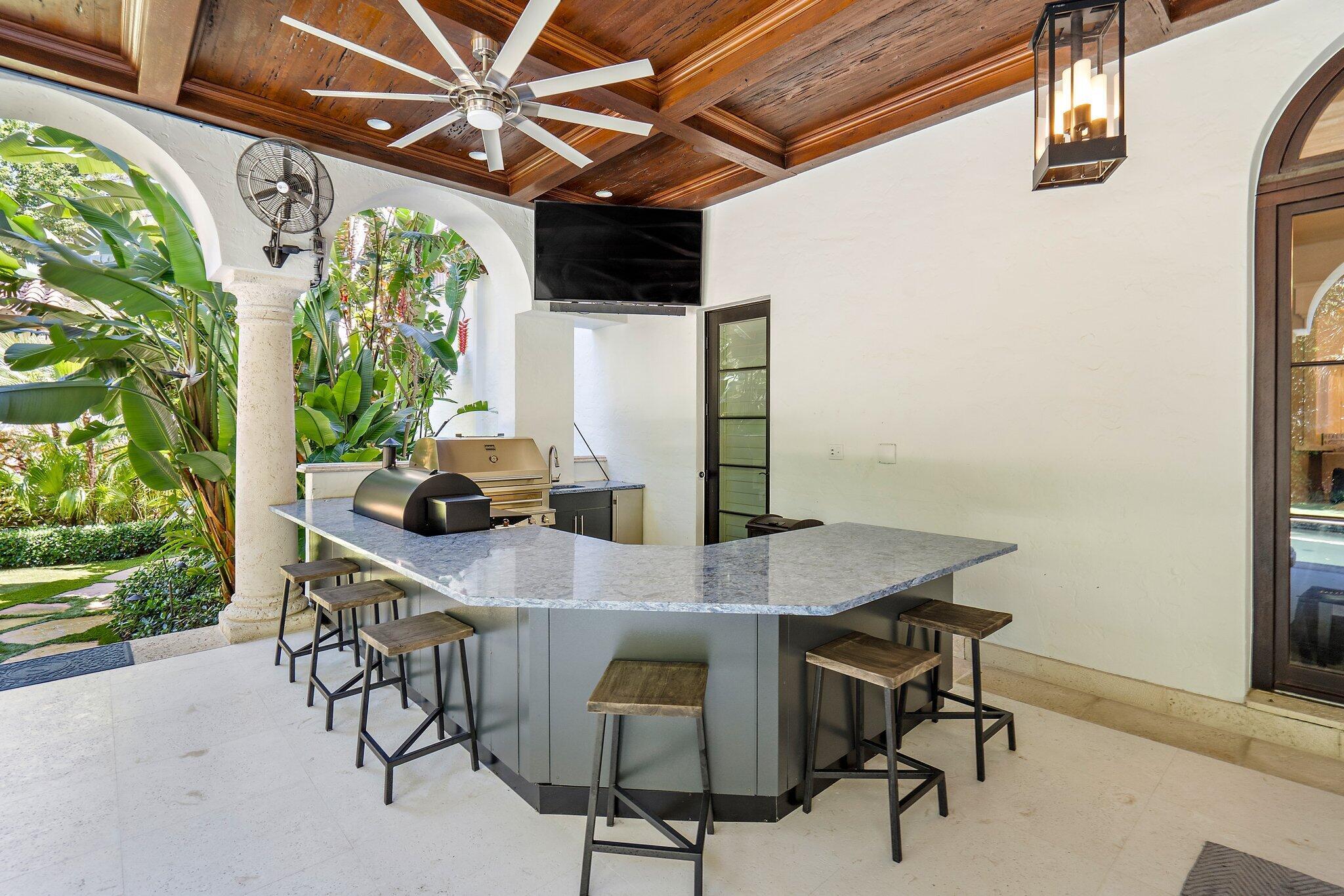 BEARS CLUB - Residential