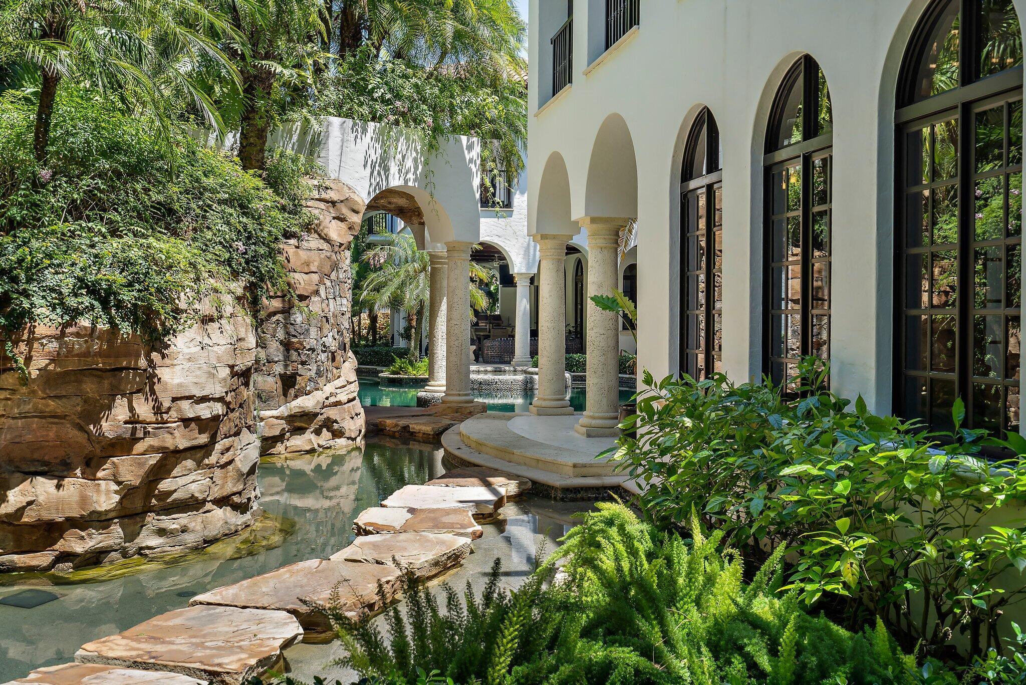 BEARS CLUB - Residential