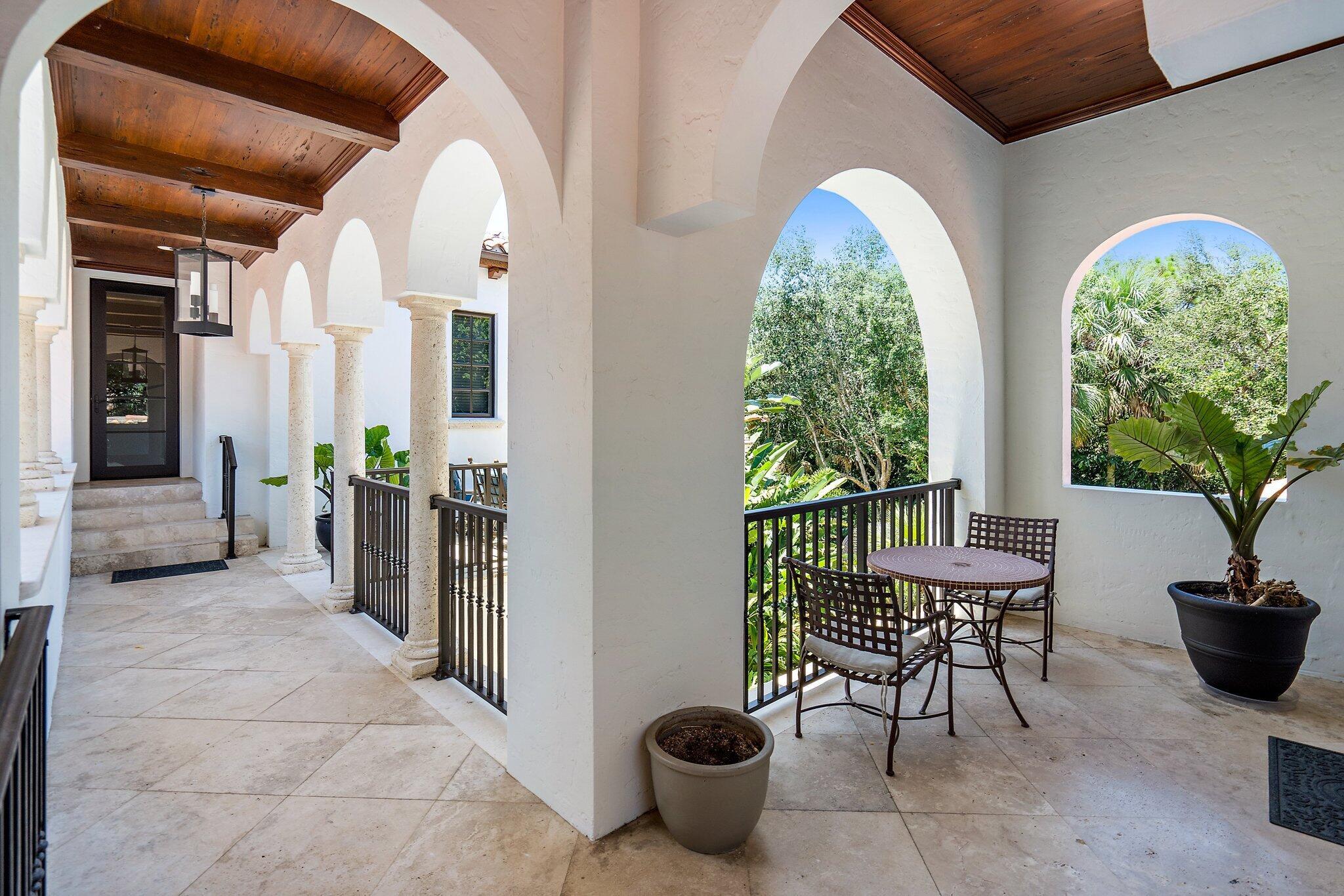 BEARS CLUB - Residential