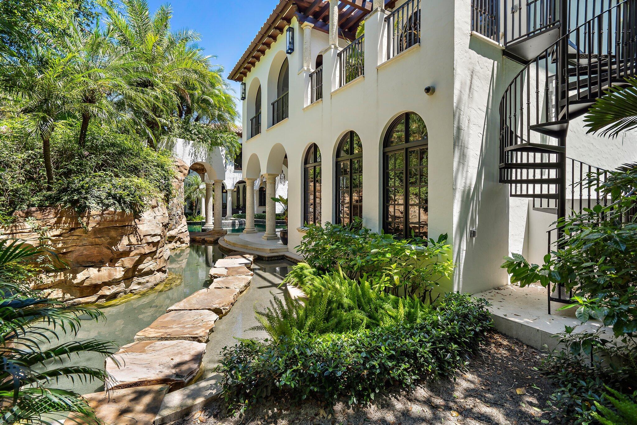 BEARS CLUB - Residential