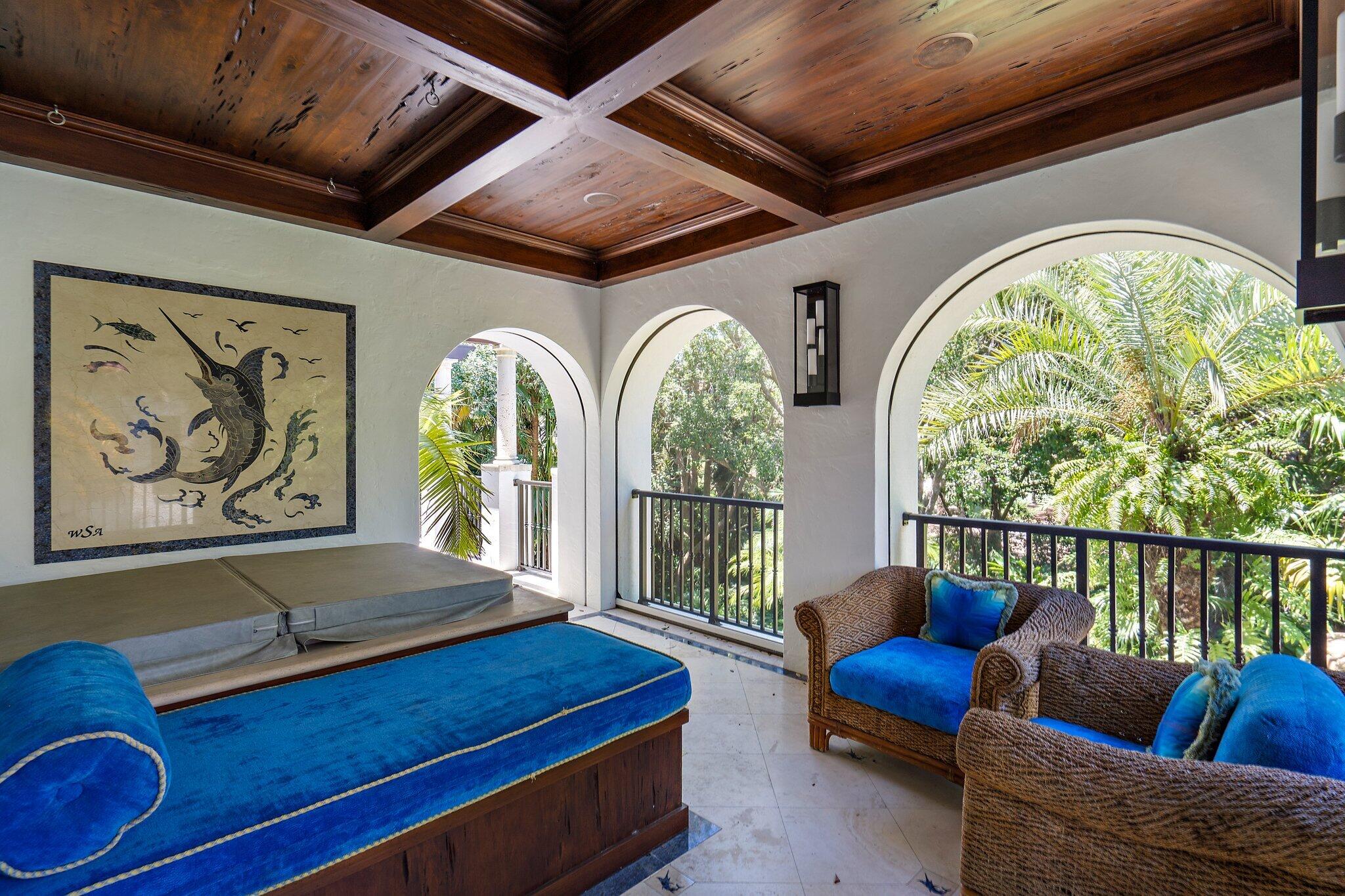 BEARS CLUB - Residential