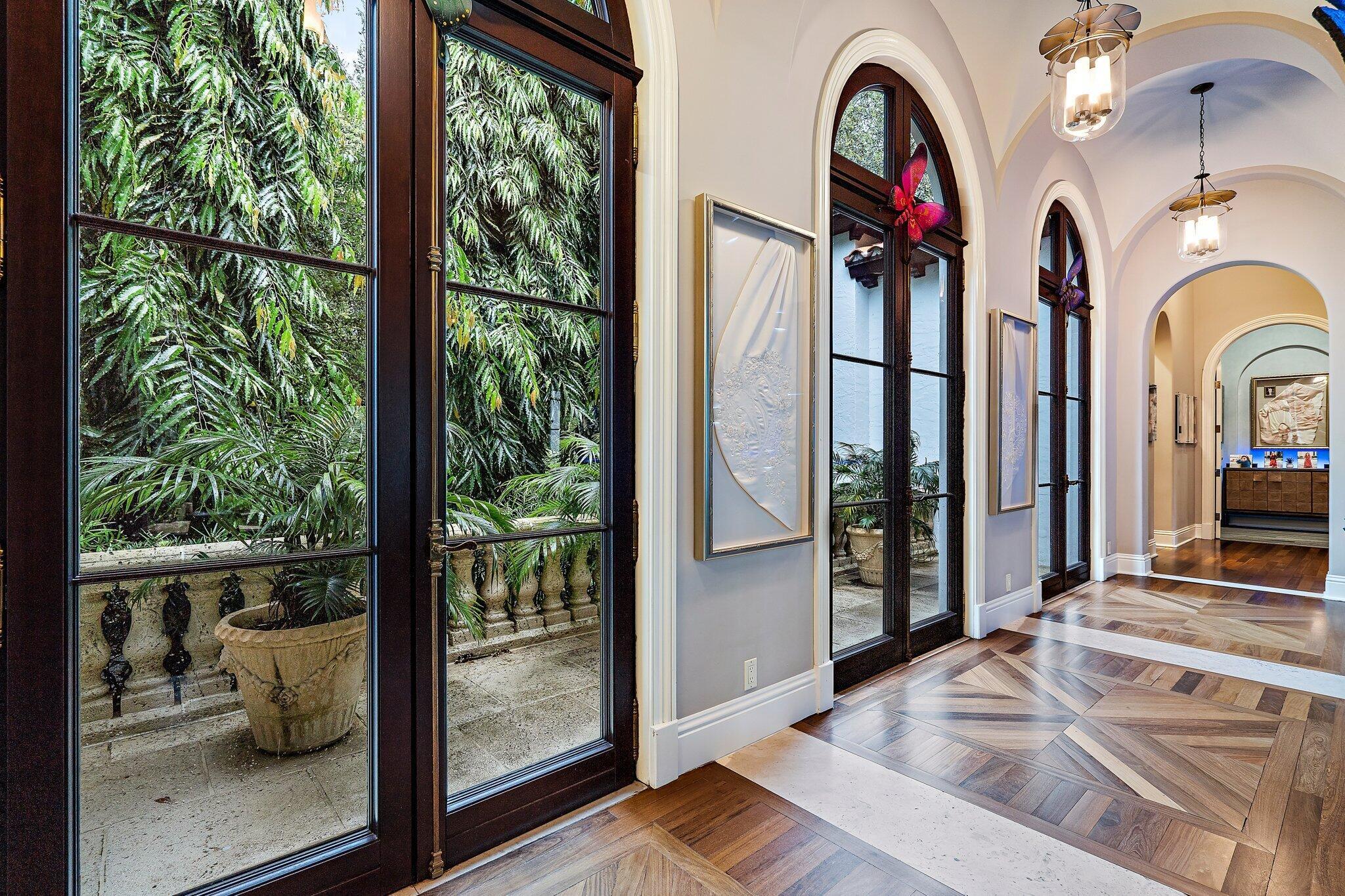 BEARS CLUB - Residential