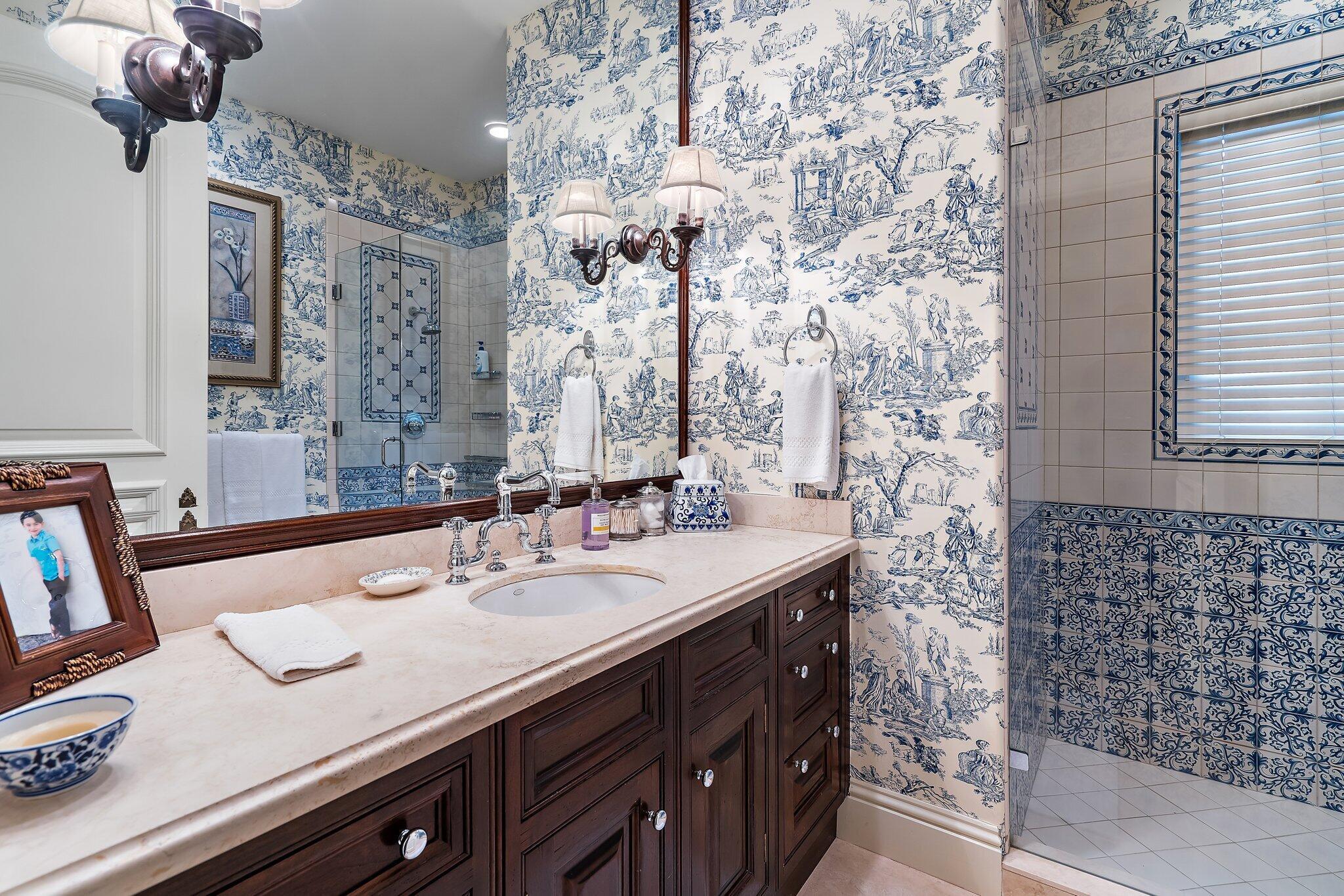 BEARS CLUB - Residential