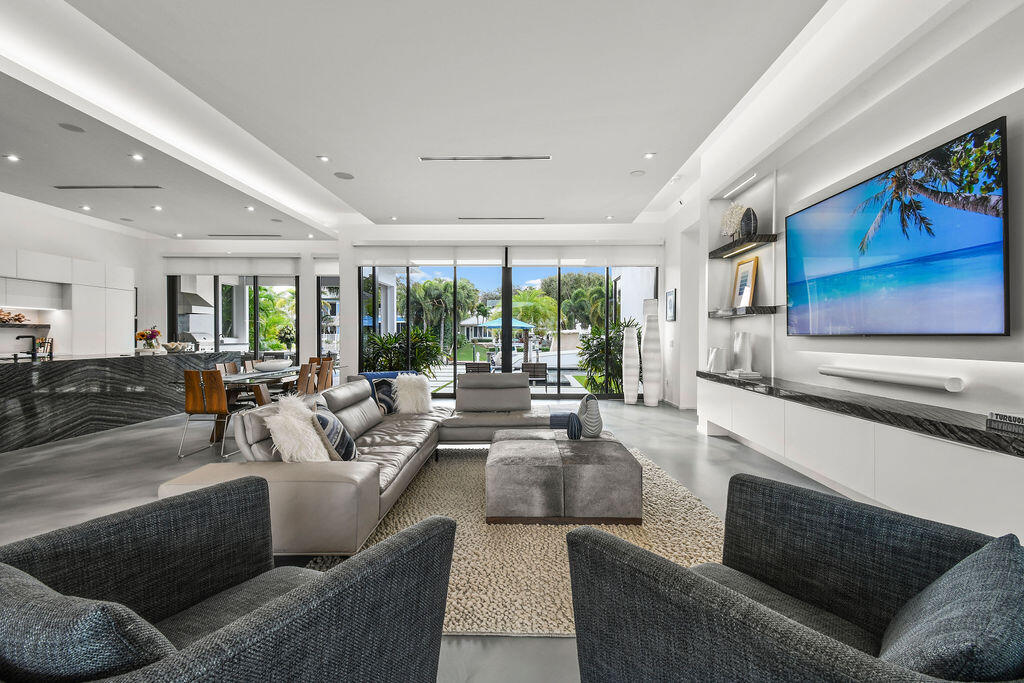 INTRACOASTAL PARK - Residential