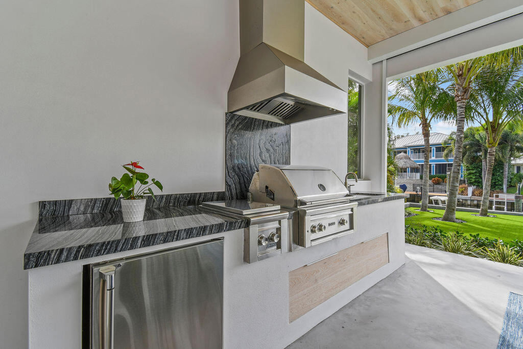 INTRACOASTAL PARK - Residential