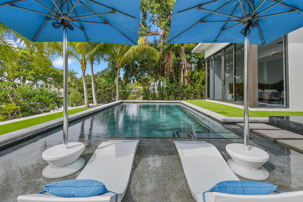 INTRACOASTAL PARK - Residential