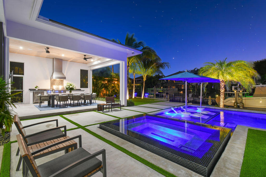 INTRACOASTAL PARK - Residential