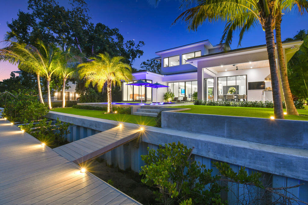 INTRACOASTAL PARK - Residential