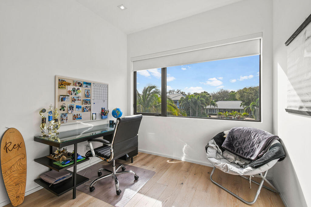 INTRACOASTAL PARK - Residential