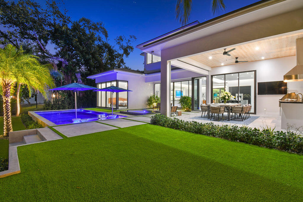 INTRACOASTAL PARK - Residential