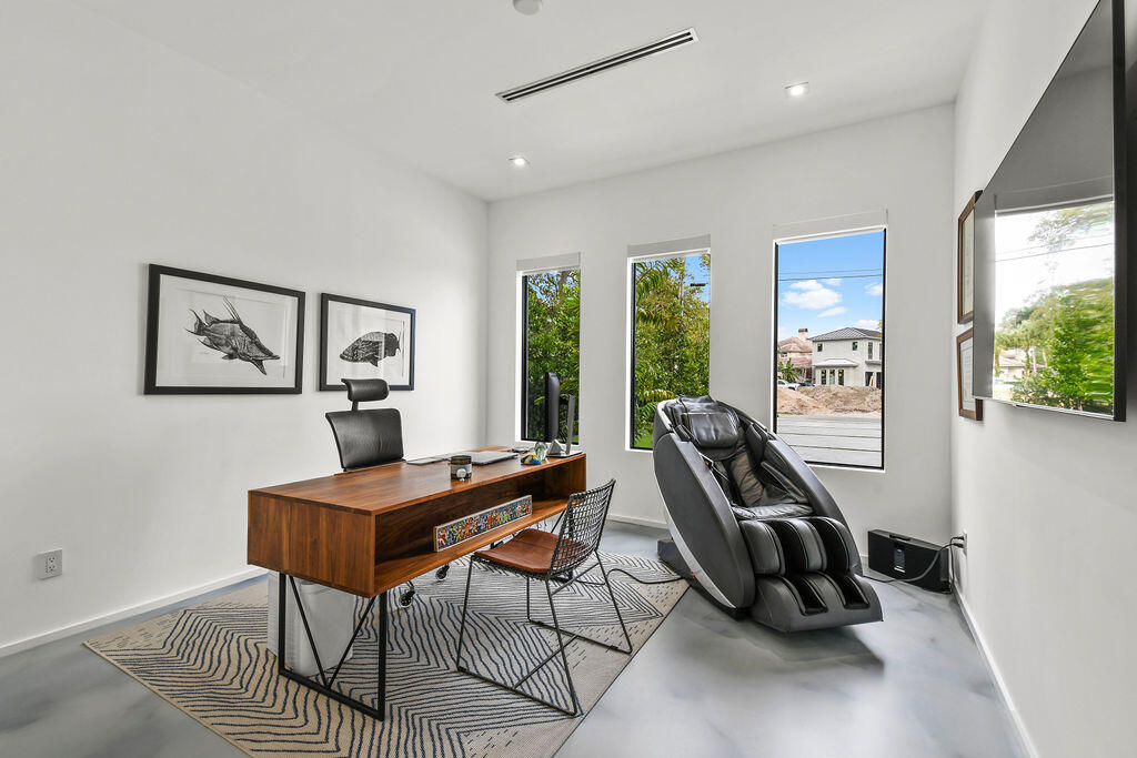 INTRACOASTAL PARK - Residential