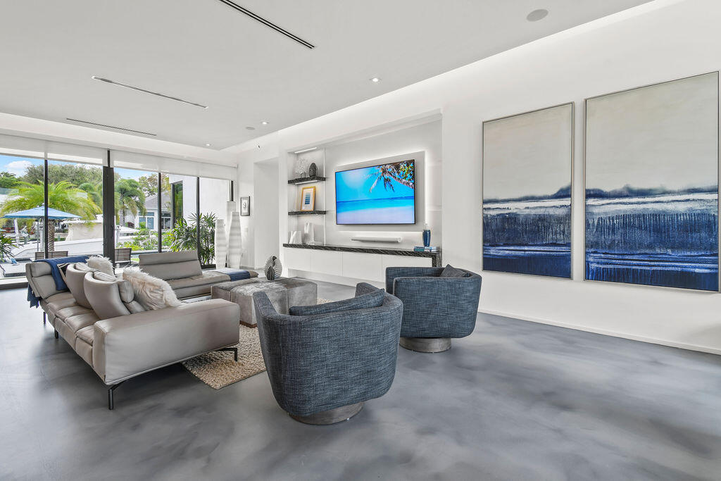 INTRACOASTAL PARK - Residential