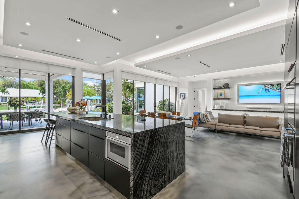 INTRACOASTAL PARK - Residential