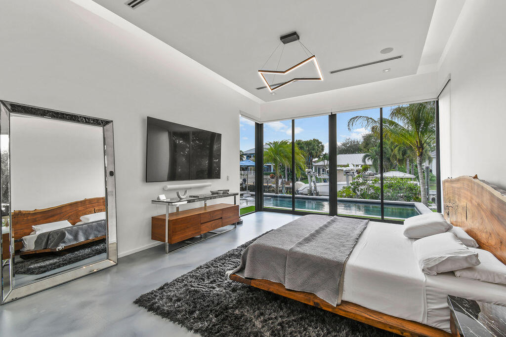 INTRACOASTAL PARK - Residential