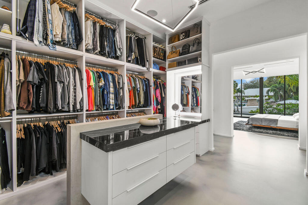 INTRACOASTAL PARK - Residential