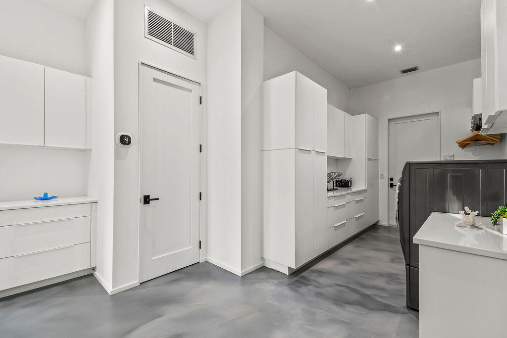 INTRACOASTAL PARK - Residential