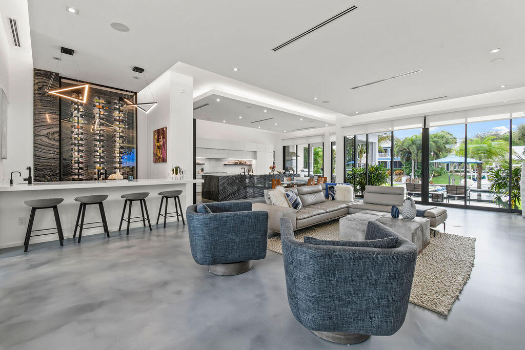 INTRACOASTAL PARK - Residential