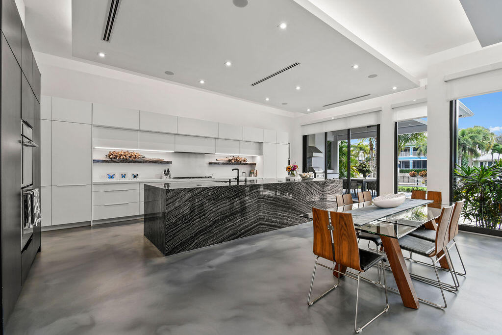 INTRACOASTAL PARK - Residential