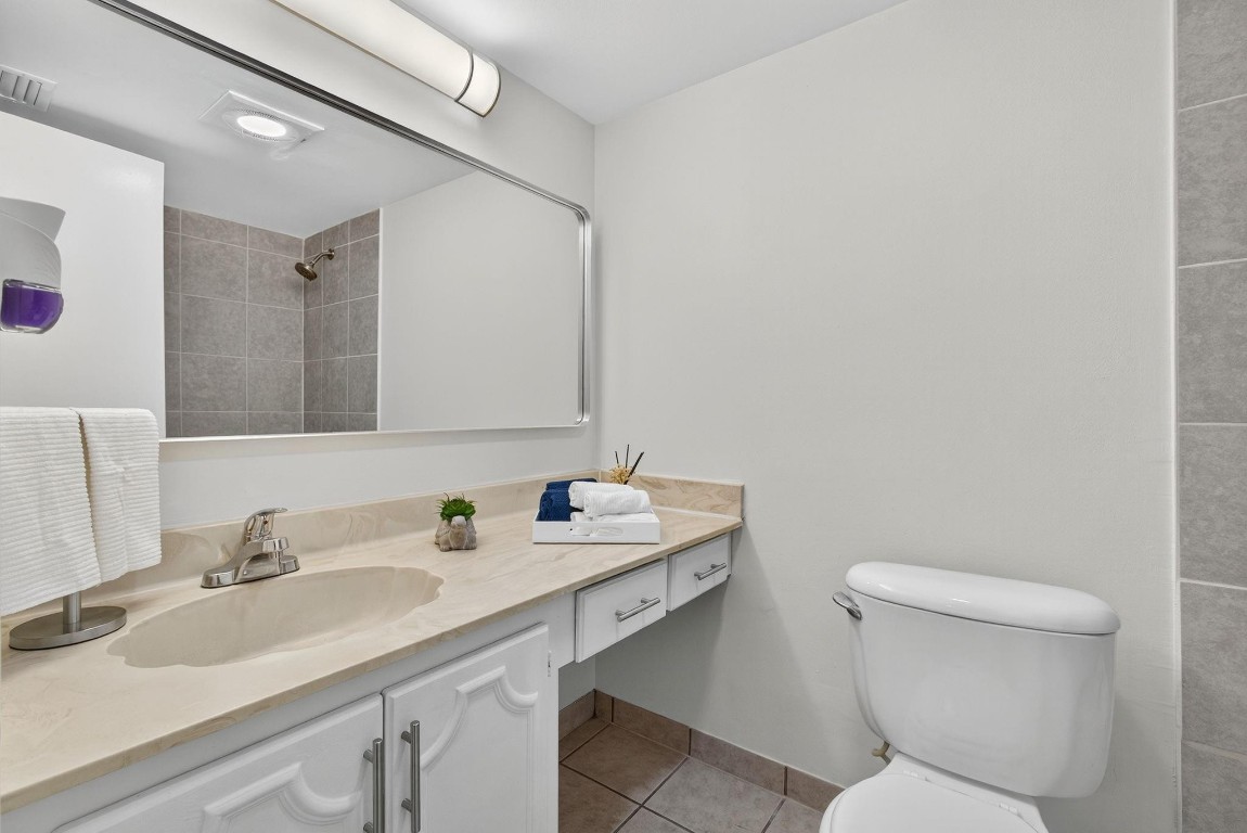 CHAROLAIS CONDO - Residential