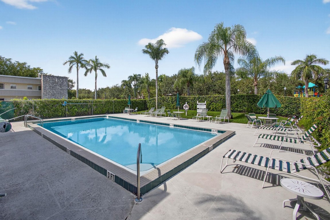 CHAROLAIS CONDO - Residential