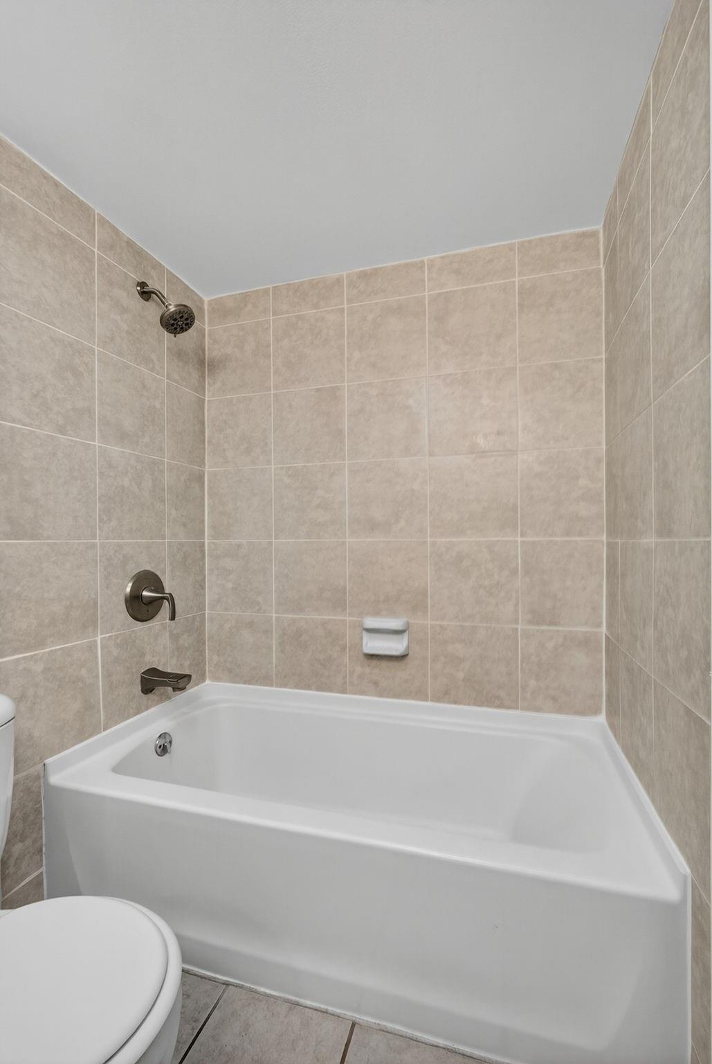 CHAROLAIS CONDO - Residential