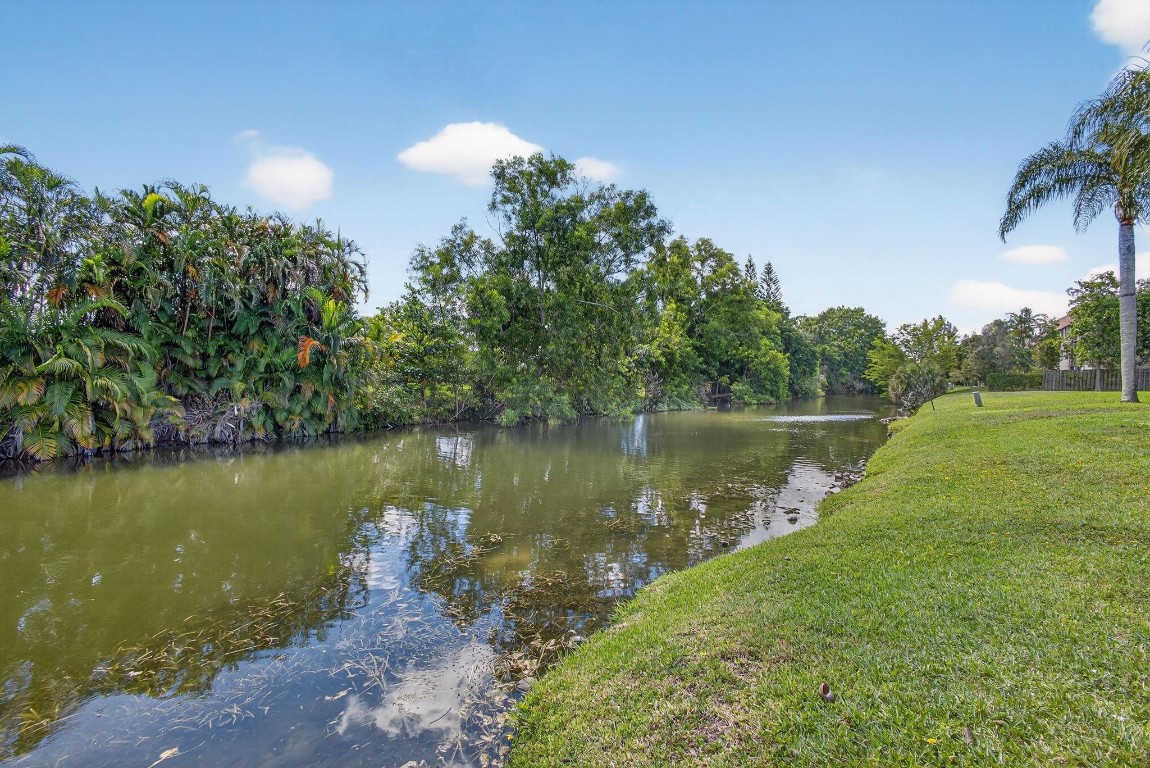 CHAROLAIS CONDO - Residential