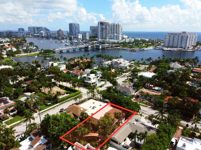 Photo of 409 Poinciana Drive, Fort Lauderdale, FL 33301 (MLS # B26077582)