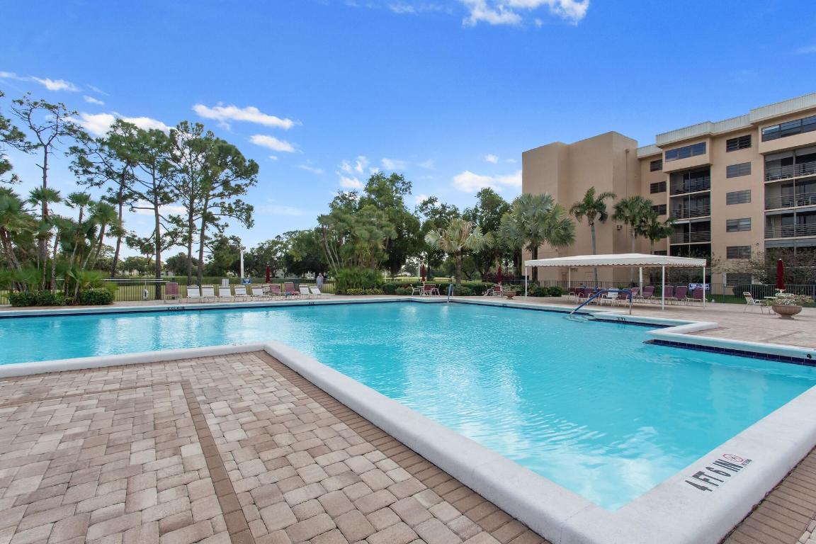 LUCERNE POINTE - Residential