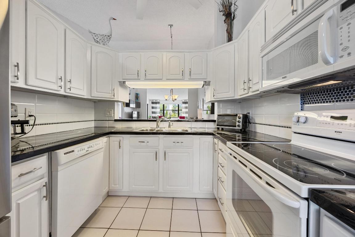 LUCERNE POINTE - Residential