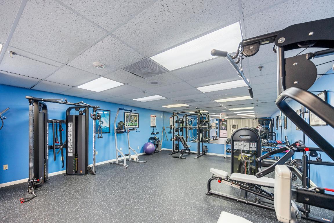 LUCERNE POINTE - Residential