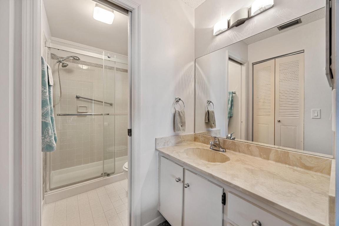 LUCERNE POINTE - Residential