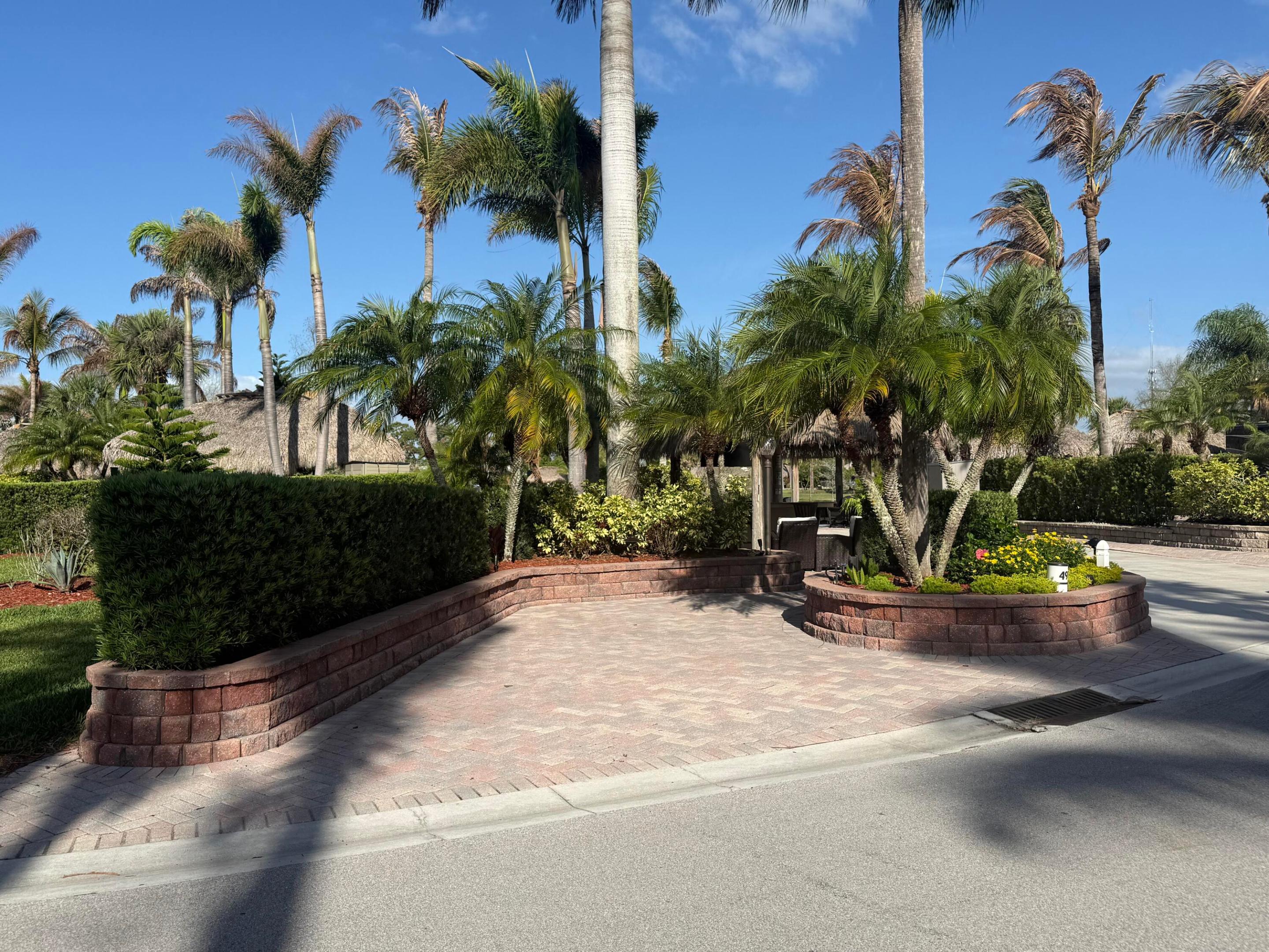 OUTDOOR RESORTS - Land