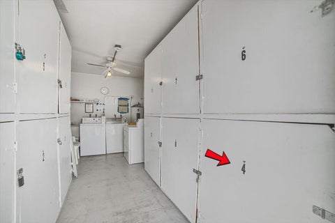 Tiny photo for 500 S Luna Court #4, Hollywood, FL 33021 (MLS # B26088939)