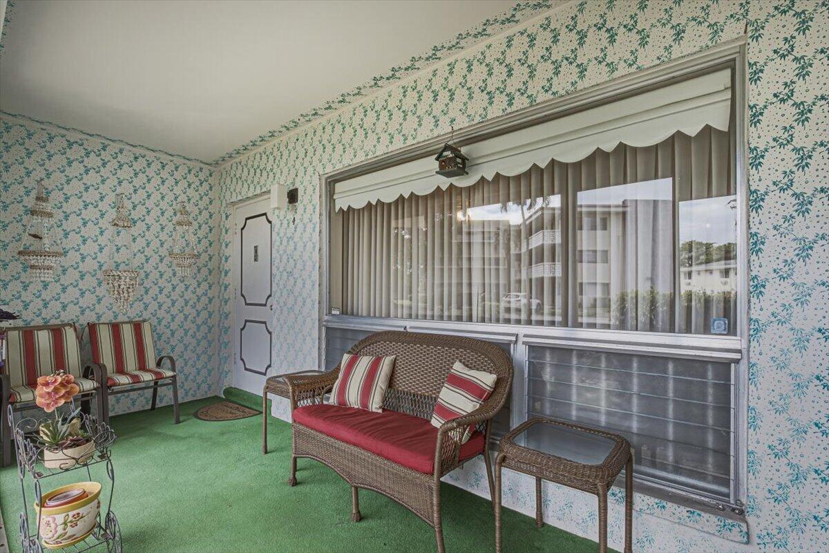 500 S Luna Court 4