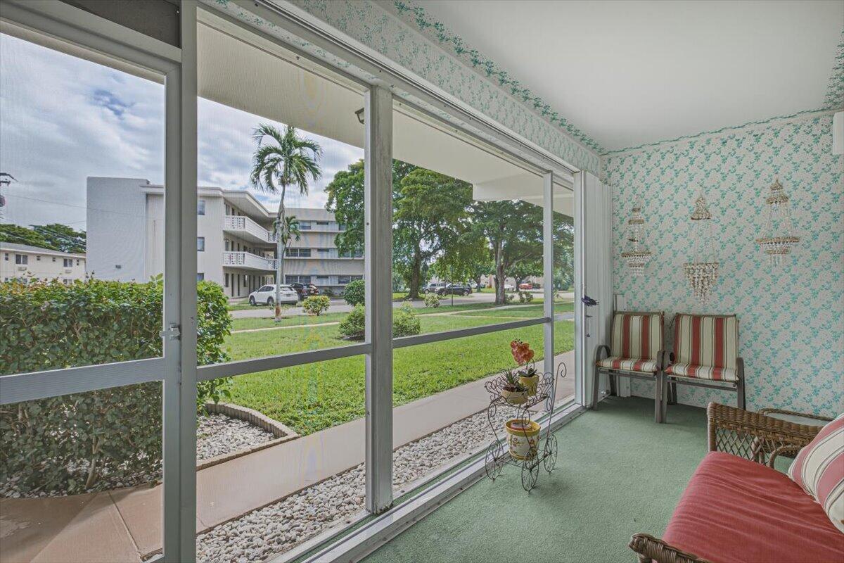 500 S Luna Court 4