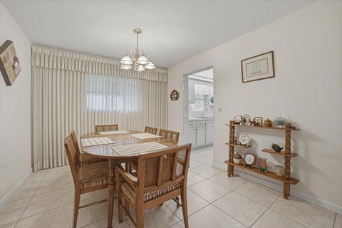 Tiny photo for 500 S Luna Court #4, Hollywood, FL 33021 (MLS # B26088939)