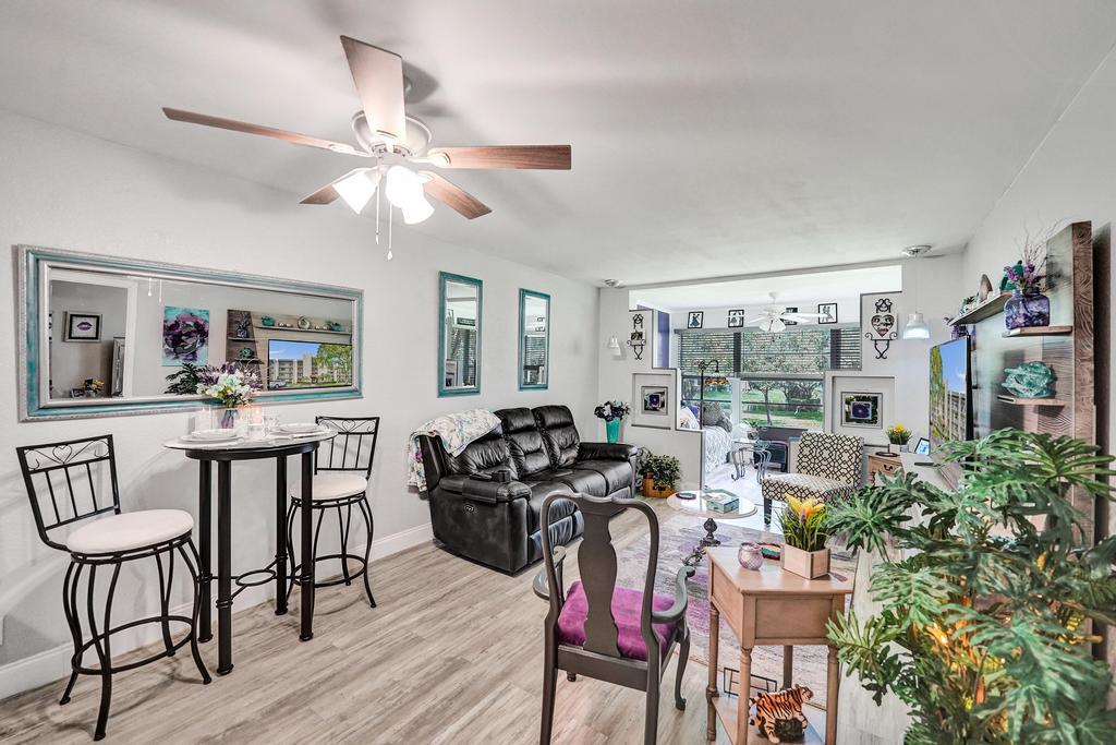 POINCIANA 8 OF PINE ISLAND RIDGE - Residential