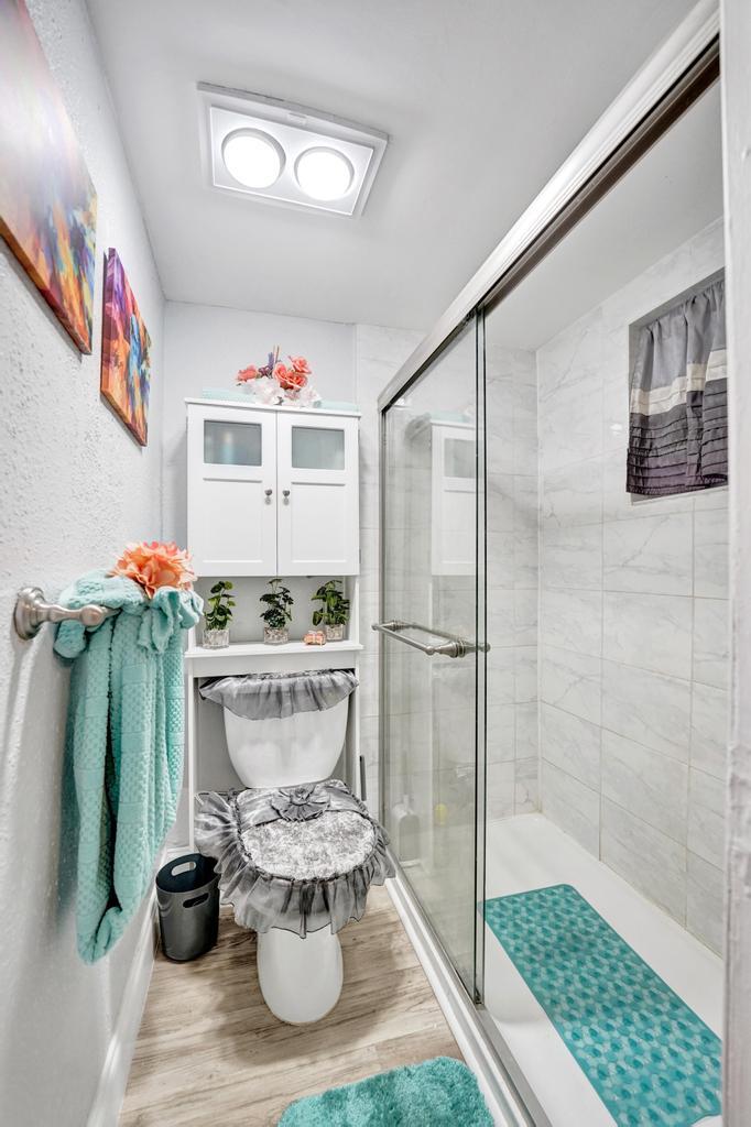 POINCIANA 8 OF PINE ISLAND RIDGE - Residential