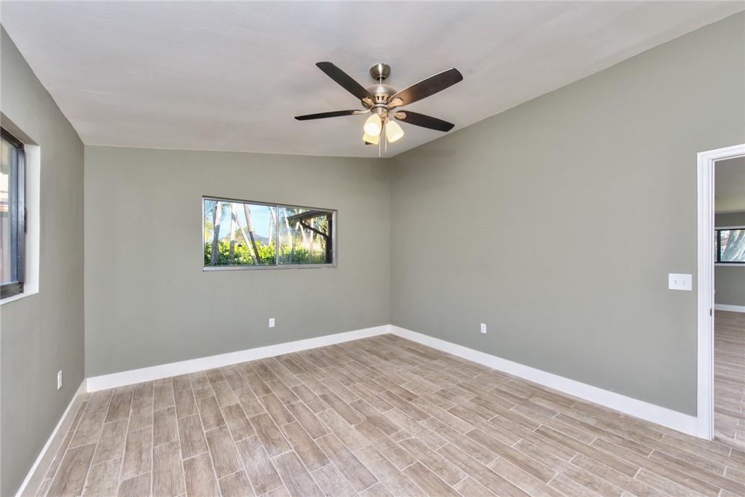 ROYAL WOODS - Residential
