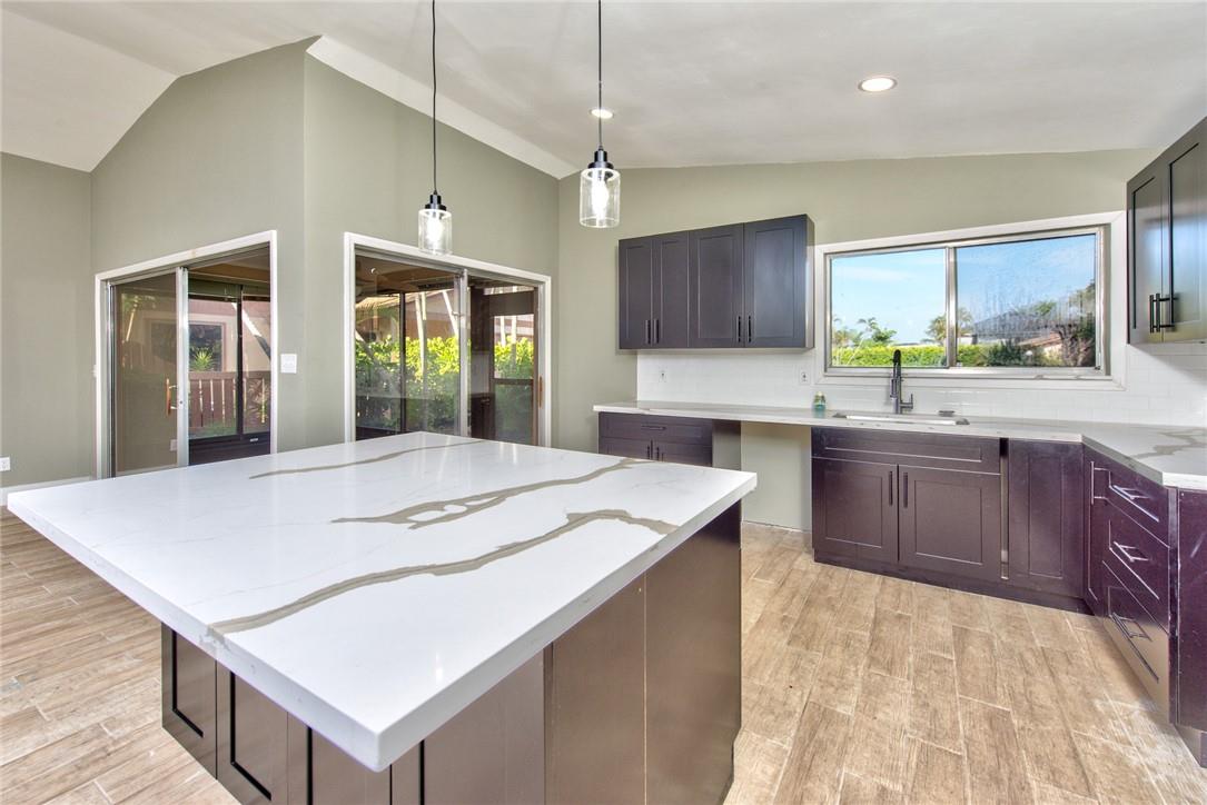 ROYAL WOODS - Residential