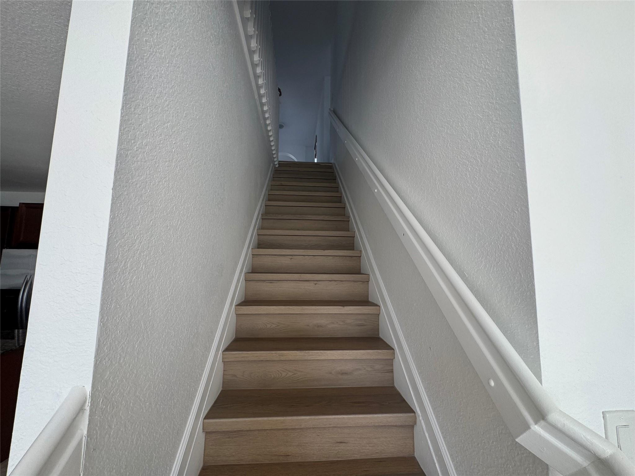 Mandarin Lakes - Residential