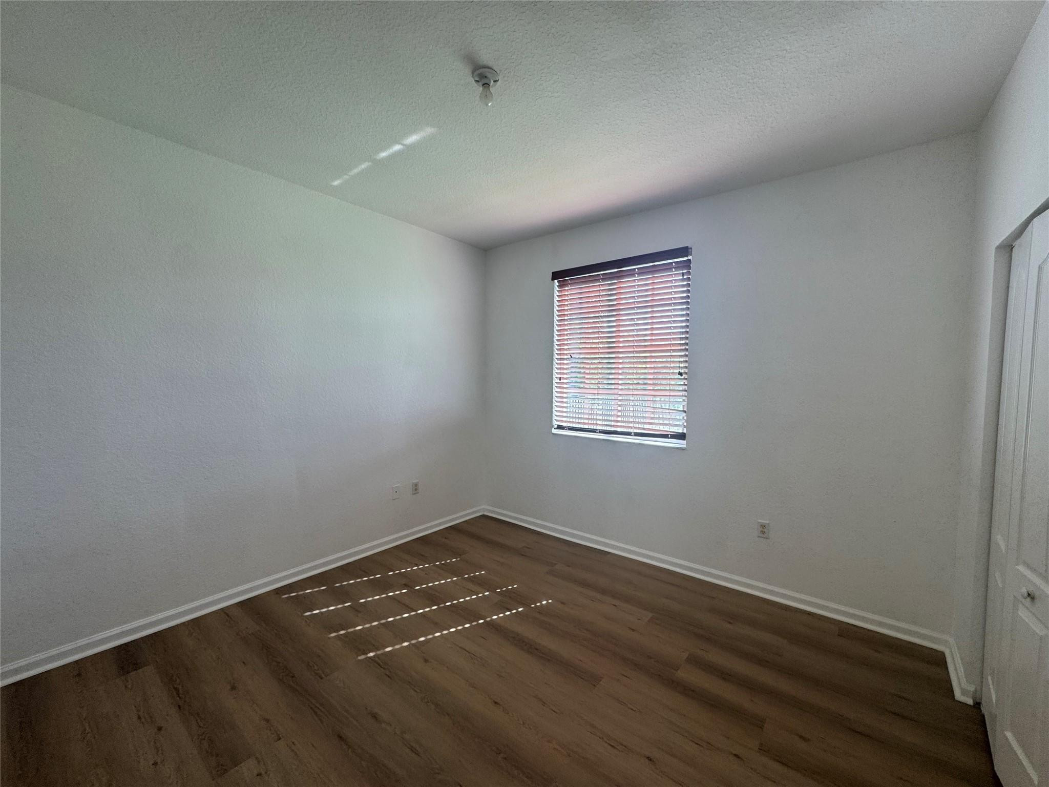 Mandarin Lakes - Residential